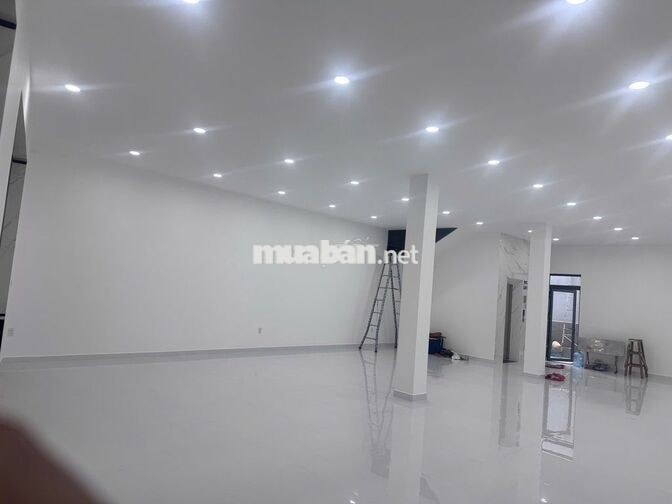 NHÀ MẶT TIỀN NGUYÊN CĂN, HÓC MÔN (MỚI 100%)