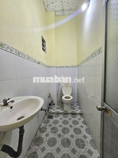 Nhà trệt lầu 2PN đường Nhật Tảo chỉ 5 triệu