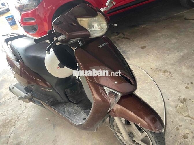 Honda Lead màu nâu
