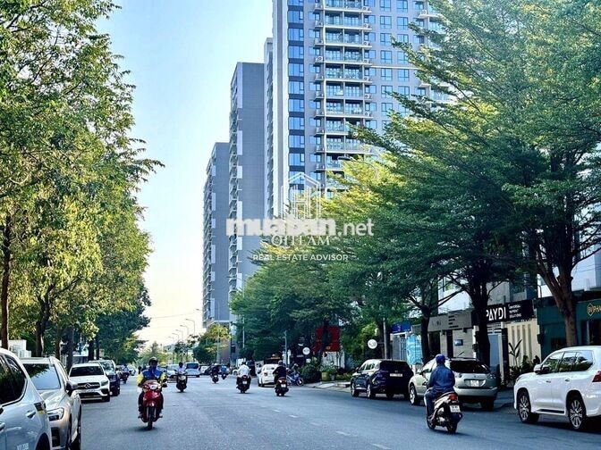 HOT  7 x 18m  GÓC 2MT LÊ LỢI  ~1.000m² - P.BẾN THÀNH, Hàm Nghi
