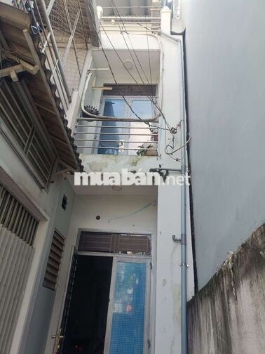Cho thuê nguyên căn 84m2 ( 3 tầng )khu vực Phú Nhuận 