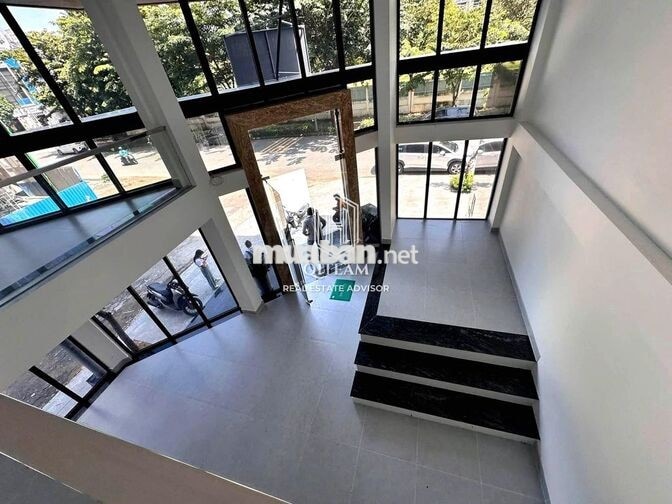 HOT  7 x 18m  GÓC 2MT LÊ LỢI  ~1.000m² - P.BẾN THÀNH, Hàm Nghi