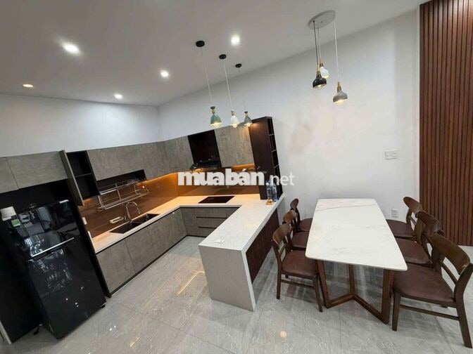CHO thuê nhà mặt tiền nguyên căn hoà xuân