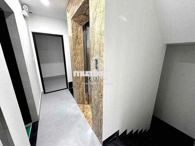 HOT  7 x 18m  GÓC 2MT LÊ LỢI  ~1.000m² - P.BẾN THÀNH, Hàm Nghi