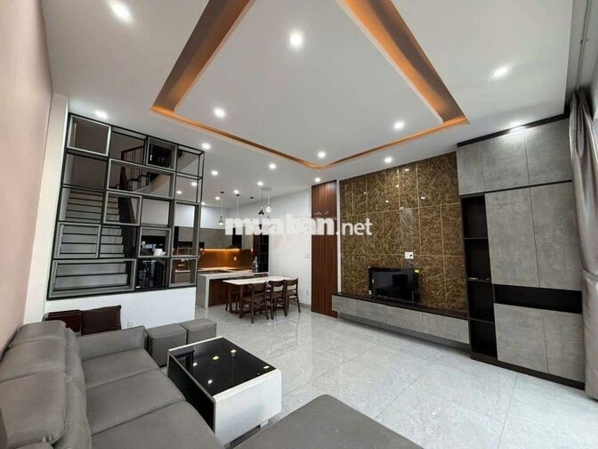CHO thuê nhà mặt tiền nguyên căn hoà xuân