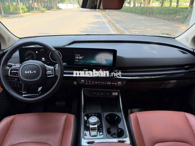 Kia Carnival 2025 Premium 2.2D 2 vạn km Đen