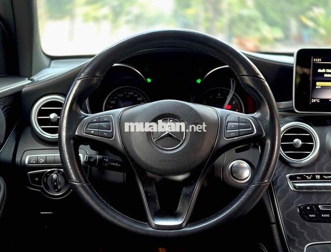 GLC 300 AMG 2019 Xanh Cavansite cá nhân 1 chủ