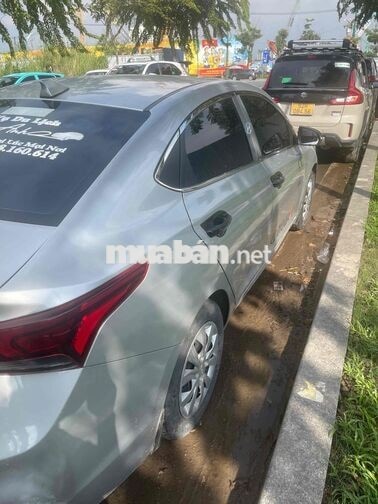 Hyundai Accent 5 chỗ Xăng Số sàn 200.000 km Bạc