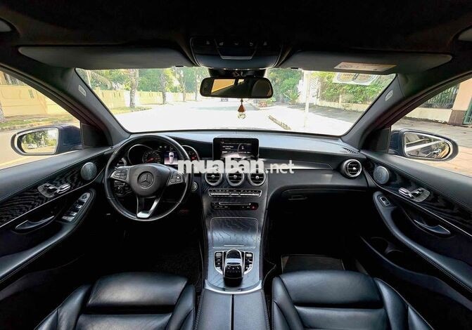 GLC 300 AMG 2019 Xanh Cavansite cá nhân 1 chủ