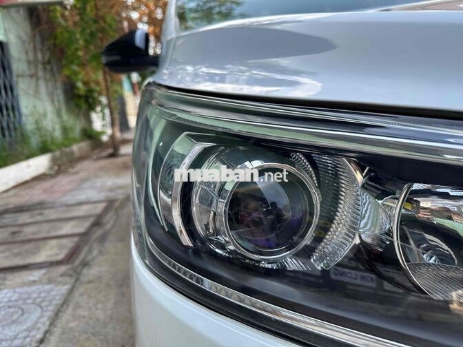 Toyota Innova 2020 Số sàn 114.000 km Trắng