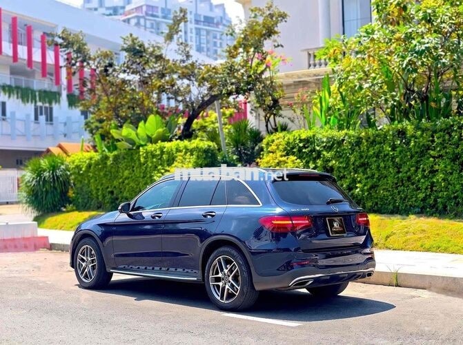 GLC 300 AMG 2019 Xanh Cavansite cá nhân 1 chủ