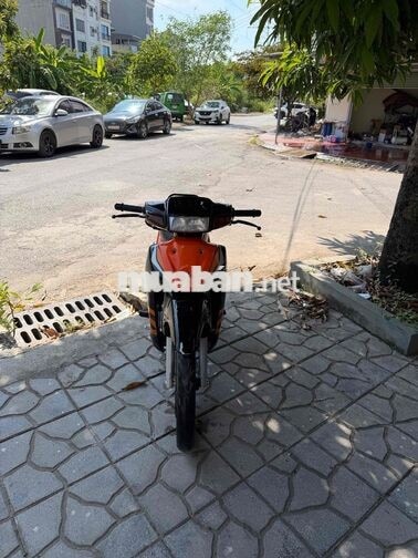 Suzuki Satria màu Xanh đen cam