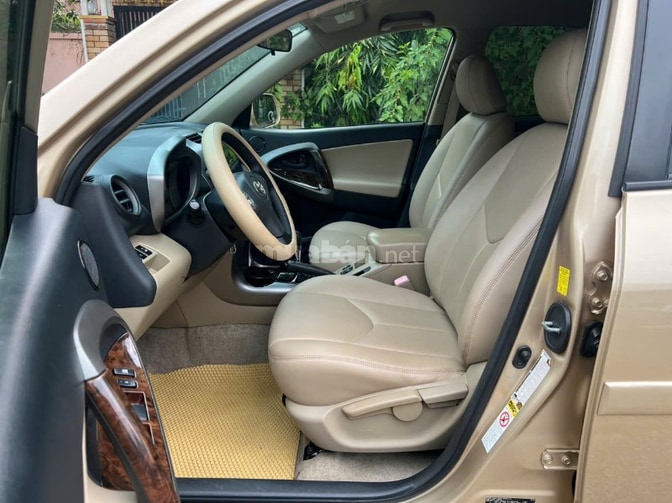 Toyota RAV4 2.5 2010 nhập khẩu Nhật Bản