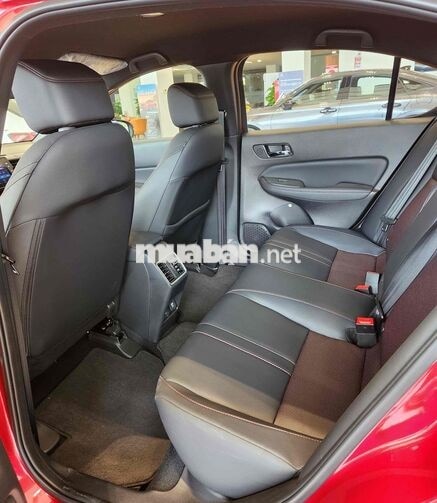 Honda City RS 5 chỗ tự động trắng