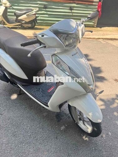 Honda Lead 2016 màu trắng
