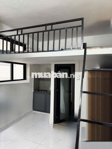 Cho thuê căn hộ phòng trọ 17m2 tại góc Phan Đăng Lưu và Nơ Trang Long