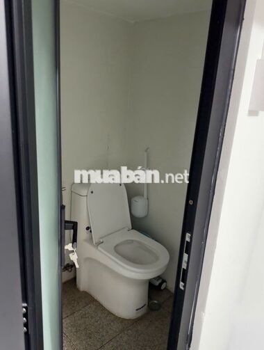 Cho thuê căn hộ phòng trọ 17m2 tại góc Phan Đăng Lưu và Nơ Trang Long
