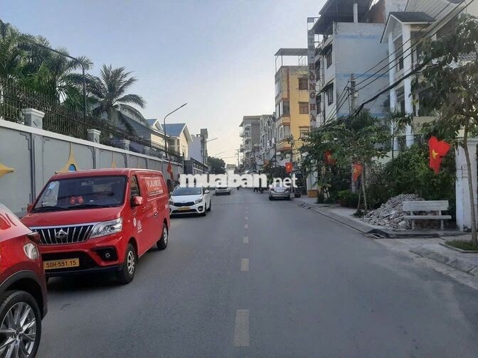 Khách sạn 26p 28wc, 7 tầng thang máy, mặt tiền Trần Văn Lắm chỉ 70tr