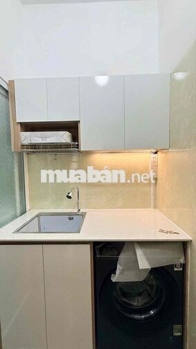 CHO THUÊ CĂN HỘ BAN CÔNG GẦN CÔNG VIÊN LÊ VĂN TÁM FULL NT  QUẬN 1
