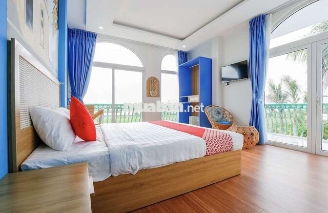 cho thuê villa 11 phòng mặt tiền Thăng Long