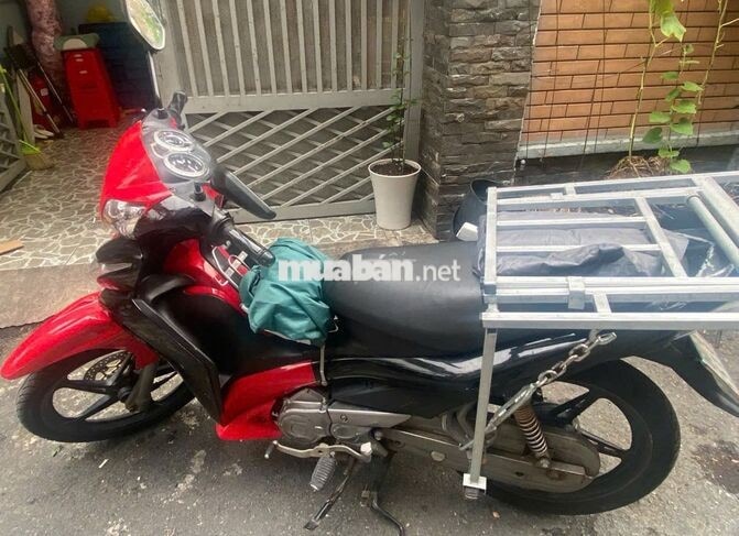 Yamaha Jupiter màu Đỏ đen