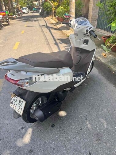 Honda Lead 2016 màu trắng