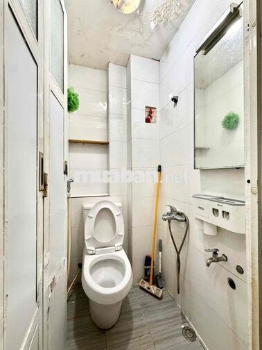 CHO THUÊ CĂN HỘ GÁC BAN CÔNG - MẶT TIỀN LÝ CHÍNH THẮNG - QUẬN 3