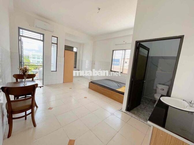 Căn hộ mini 36m2 ban công lớn full nội thất kế cầu Chà Và Quận 8