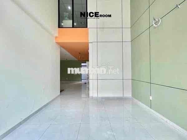 Mặt Bằng Trệt Làm Văn Phòng/ Showroom / Nguyễn Xí/ Vincom/ 2 chiều