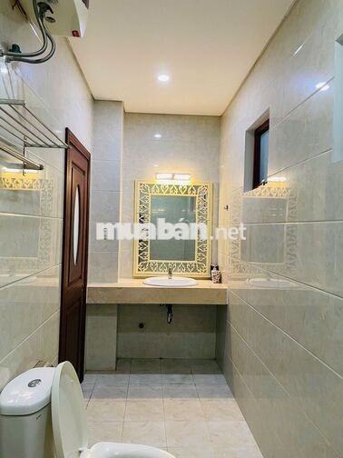 ĐẦU THÁNG 11 trống cănhộ full nội thất, bếp riêng tại trungtâm Đà Nẵng