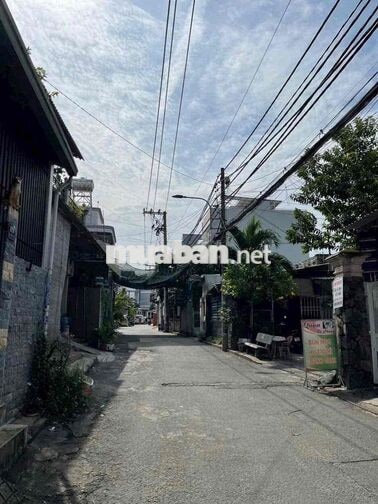 Bán nhà cấp 4 ngay chợ Tam Hà Thủ Đức