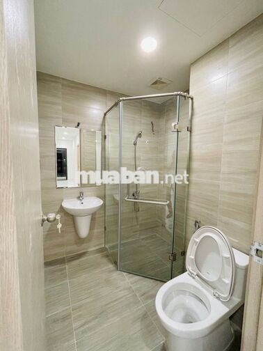 Kẹt tiền ra nhanh 2PN 2ty4 full nội thất tại Charm City Dĩ An