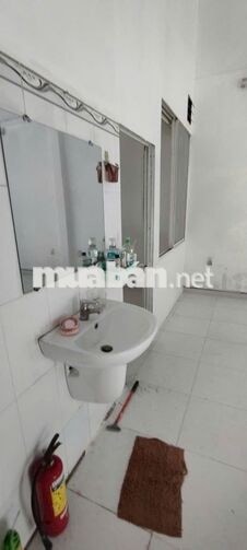 CHO THUÊ NHÀ NGUYÊN CĂN MẶT TIỀN ĐƯỜNG SỐ 10 - P. BÌNH HƯNG HÒA