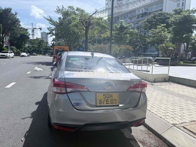 Toyota Vios 5 chỗ Xăng Tự động màu Bạc