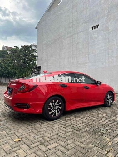 HONDA CIVIC E 2018 51.000 KM ĐỎ