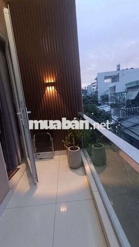 Chính chủ bán nhà đẹp HXH vuông , 2 Tầng , KDC đồng bộ an ninh,