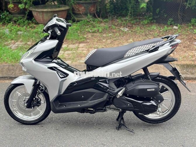 HONDA AIR BLADE 2021 MÀU BẠC MÂM CROM