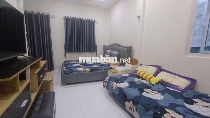 Chính chủ bán nhà đẹp HXH vuông , 2 Tầng , KDC đồng bộ an ninh,