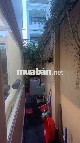 Chính chủ bán nhà đẹp HXH vuông , 2 Tầng , KDC đồng bộ an ninh,