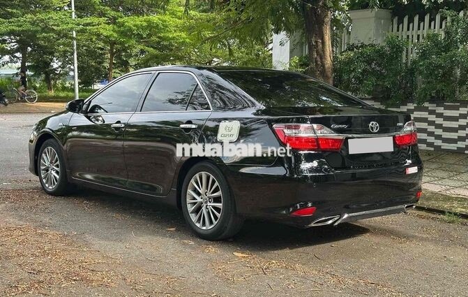 Toyota Camry 2018 2.5Q Đen
