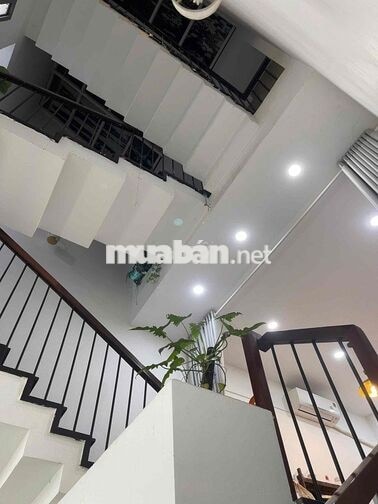 Nhà đẹp kế nhà thờ Thánh Nguyễn Duy Khang Linh Đông