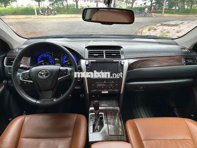 Toyota Camry 2018 2.5Q Đen