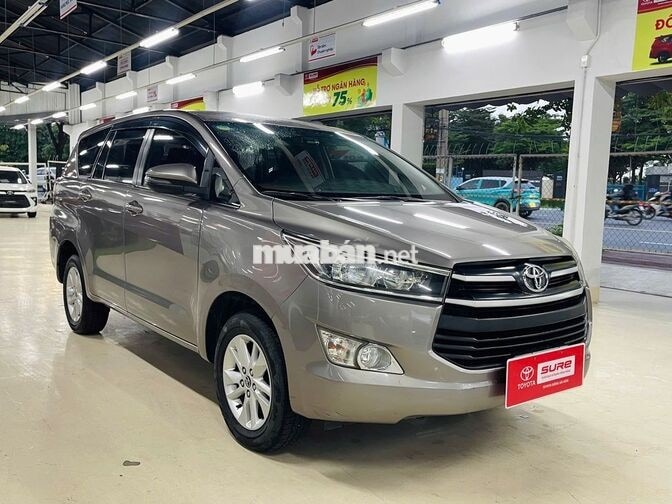 Innova E số sàn 2019 chạy 100.000 km, cực hiếm