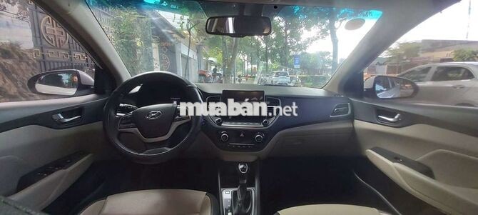 Hyundai Accent 2023 STD AT 70355 km Trắng