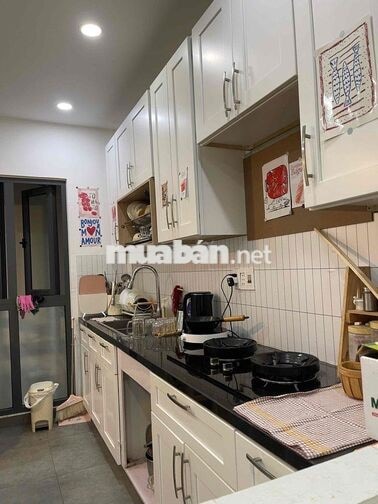 Nhà đẹp kế nhà thờ Thánh Nguyễn Duy Khang Linh Đông