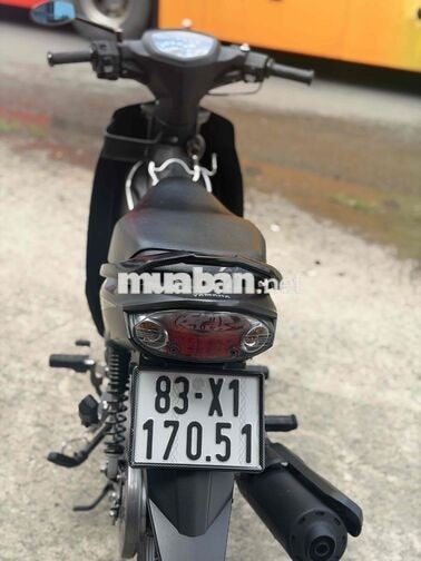 YAMAHA SIRIUS RC ĐEN NHÁM
