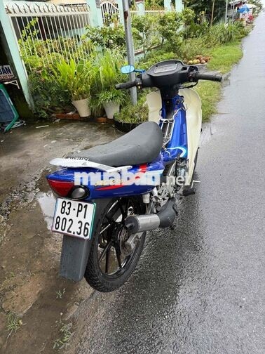 Suzuki RGV 120 xanh trắng 2 thì