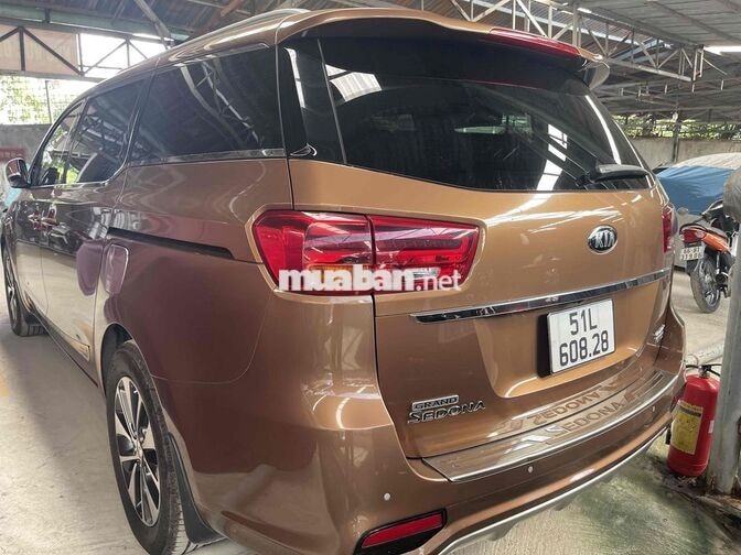 Kia Grand Sedona 2020 Dầu 69.022 km Nâu