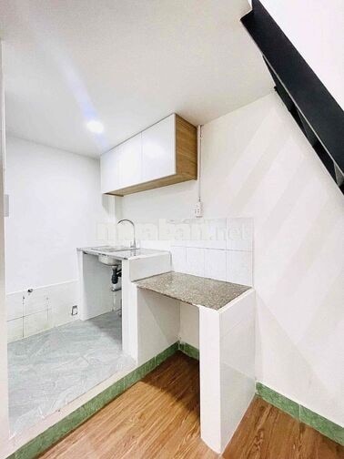 PHÒNG TRỌ GIÁ RẺ - GÁC CAO - SẴN MÁY LẠNH - CUỐI ĐƯỜNG NGUYỄN OANH