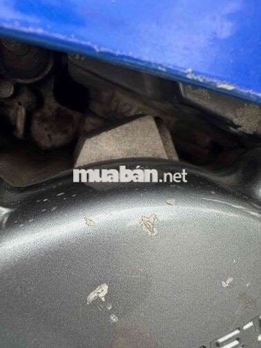 Suzuki RGV 120 xanh trắng 2 thì